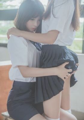 欧美打底衫男_电影无删减版